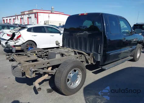 2003 GMC Sierra 1500 Sle z USA, uszkodzony, nr VIN 1GTEC19T63Z138612